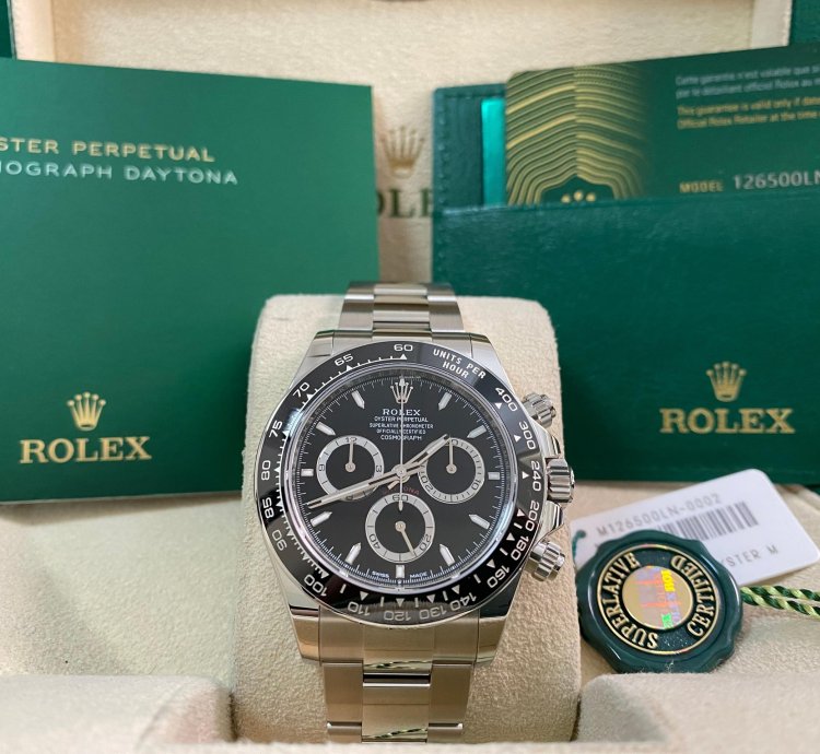 Rolex Daytona New 2024 Unworn Cosmograph Daytona Steel Black Dial 126500ln Full Set