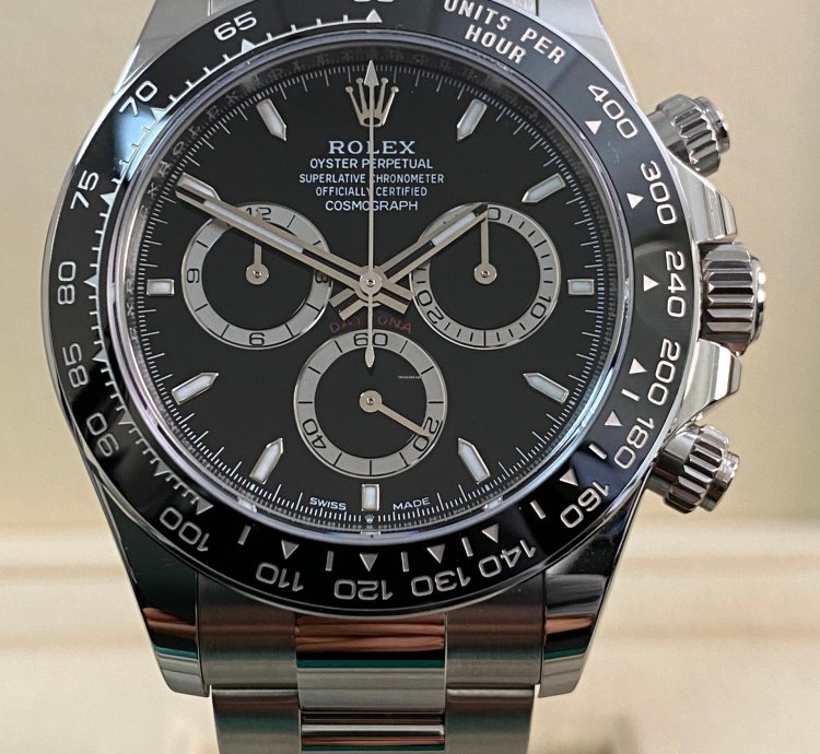 Rolex Daytona New 2024 Unworn Cosmograph Daytona Steel Black Dial 126500ln Full Set