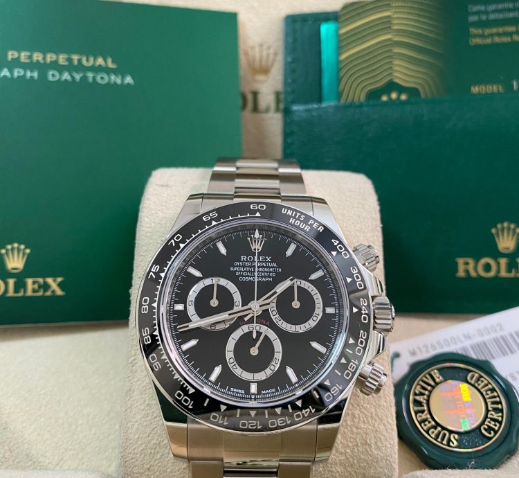 Rolex Daytona New 2024 Unworn Cosmograph Daytona Steel Black Dial 126500ln Full Set