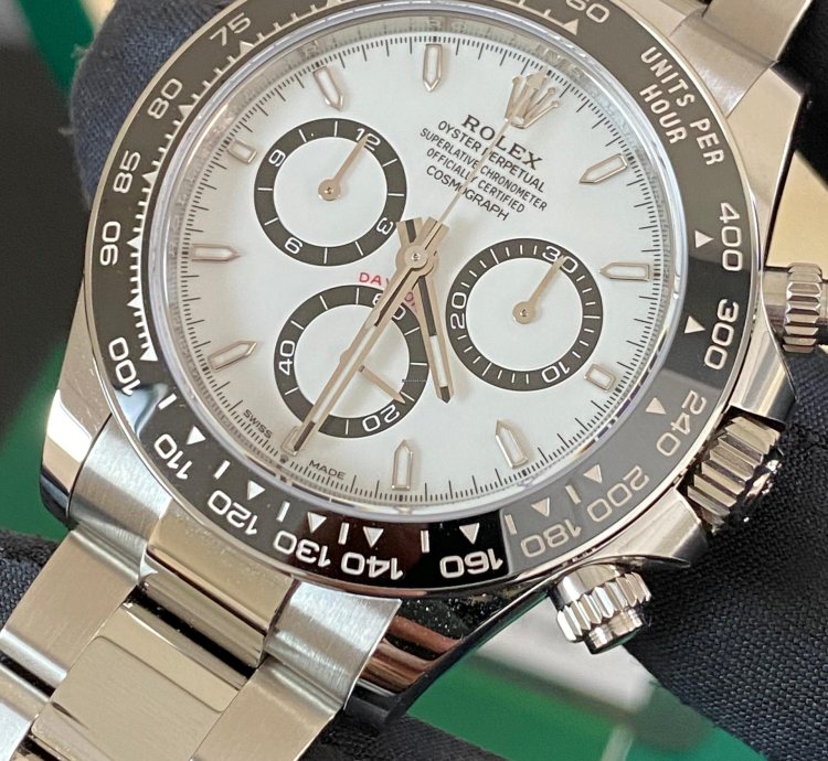 Rolex Daytona New 2024 Unworn Cosmograph Daytona Steel Panda 126500ln Complete Set