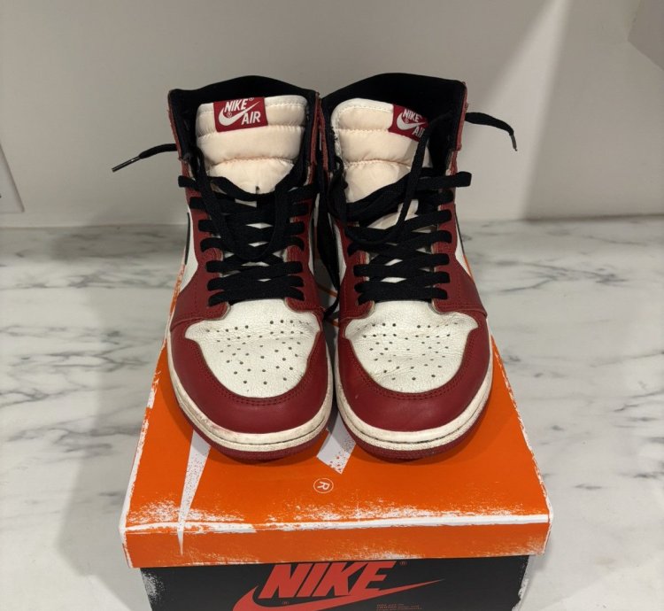 Jordan 1 Retro High Og Chicago Lost And Found
