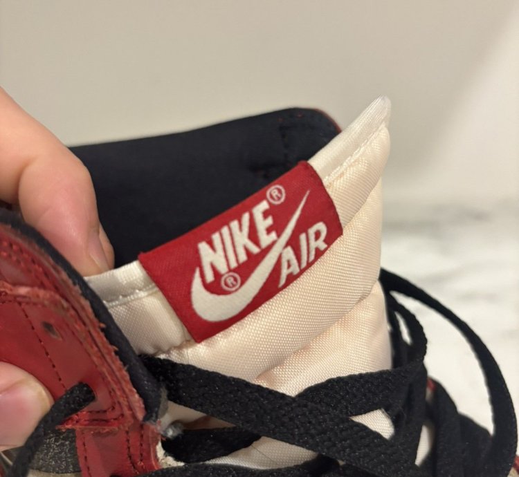 Jordan 1 Retro High Og Chicago Lost And Found