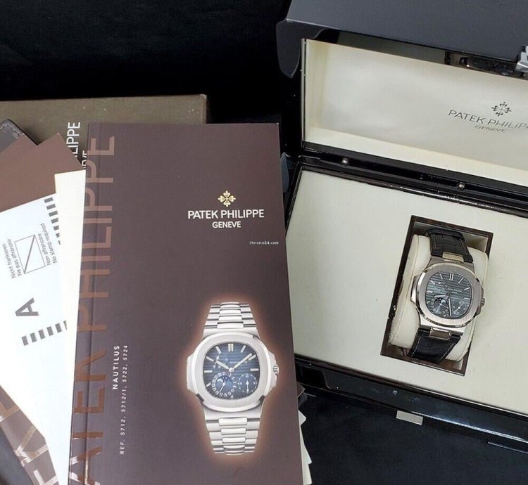 Patek Philippe Nautilus Moon Phase 40mm Grey White Gold 5712g-001 Box Papers
