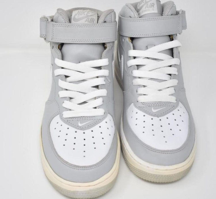 2004 Nike Air Force 1 Mid Natural Grey