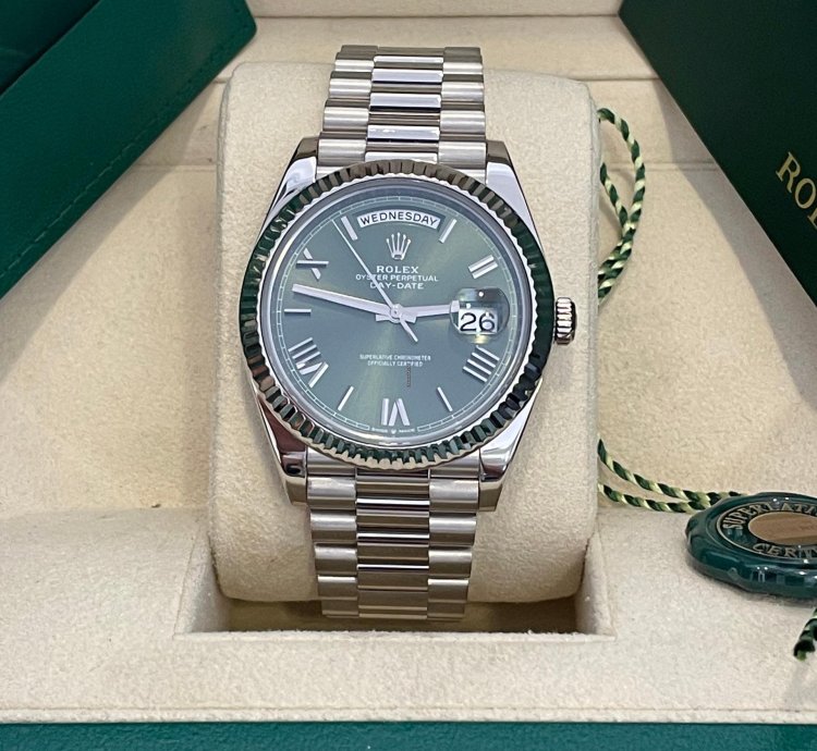 Rolex Day-date 40 Olive Roman Dial - 2023 - 228239