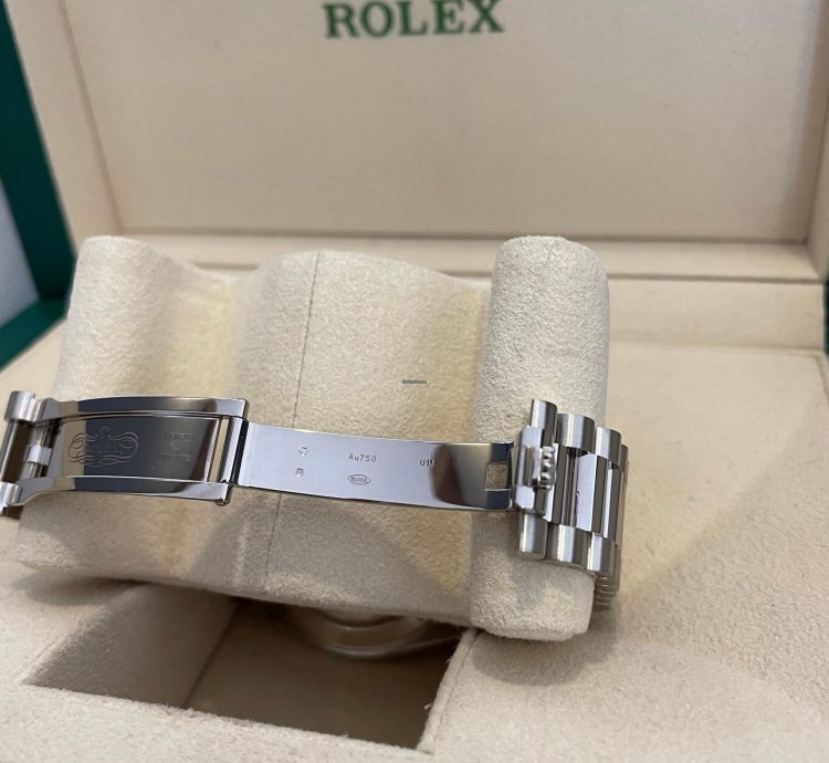 Rolex Day-date 40 Olive Roman Dial - 2023 - 228239