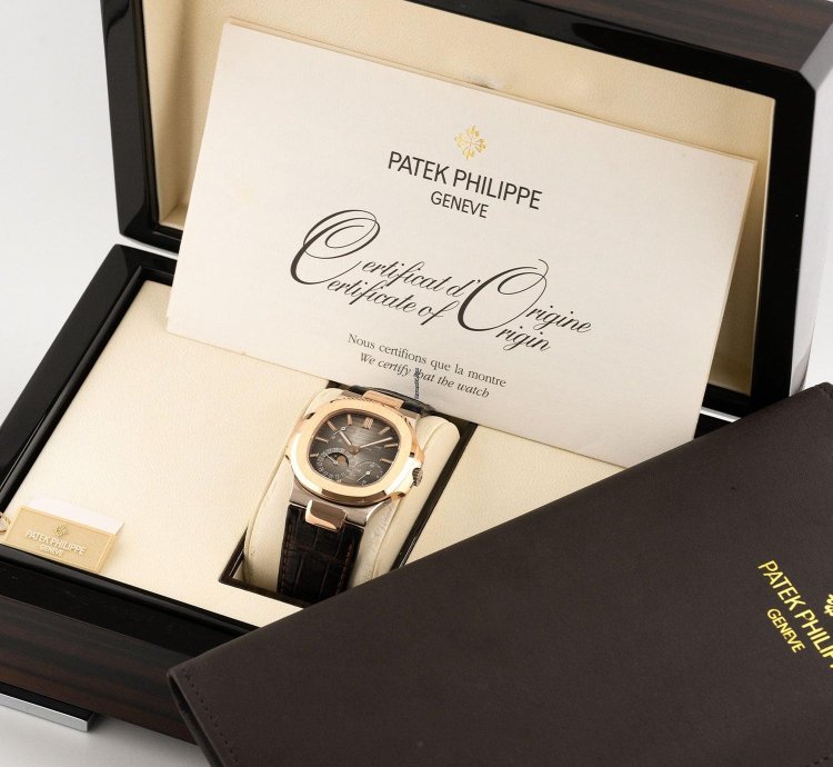 Patek Philippe Nautilus Moonphase 2011 - 5712gr-001