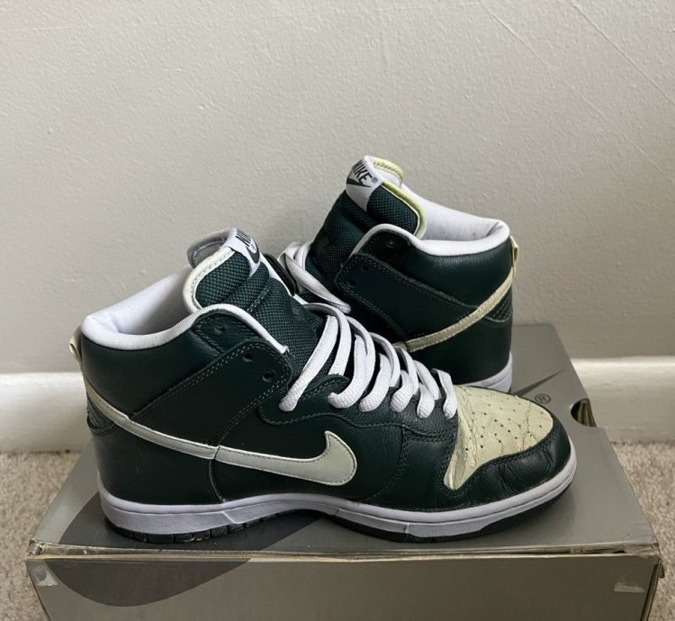 2004 Nike Sb Dunk High Pro Ghost Deep Olive Size 8 305050302