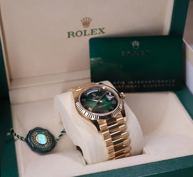 Rolex Day-date 40 Ombre Green - Unworn