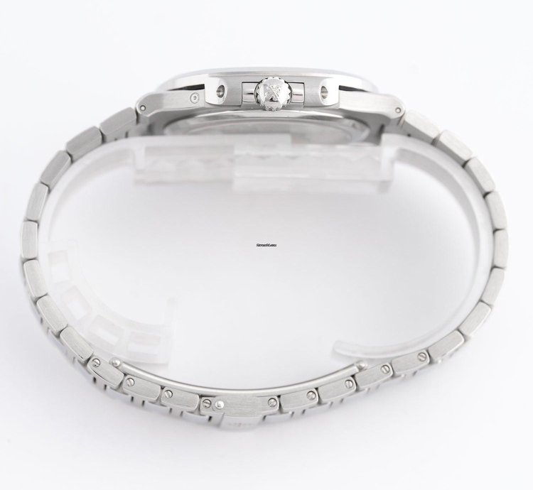 Patek Philippe Nautilus Moonphase Blue Dial - 5712 1a-001