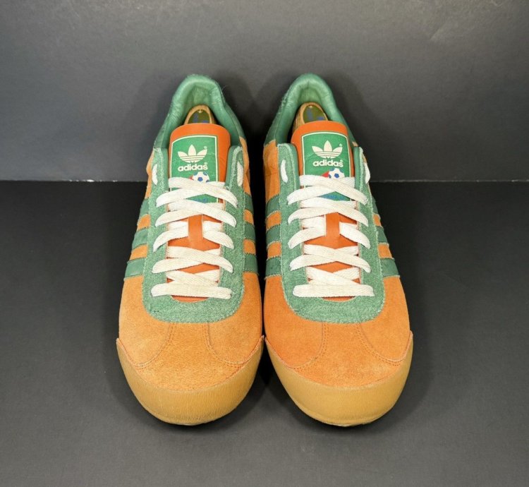 2004 Vintage Adidas Espana 82 Kick Orange Green