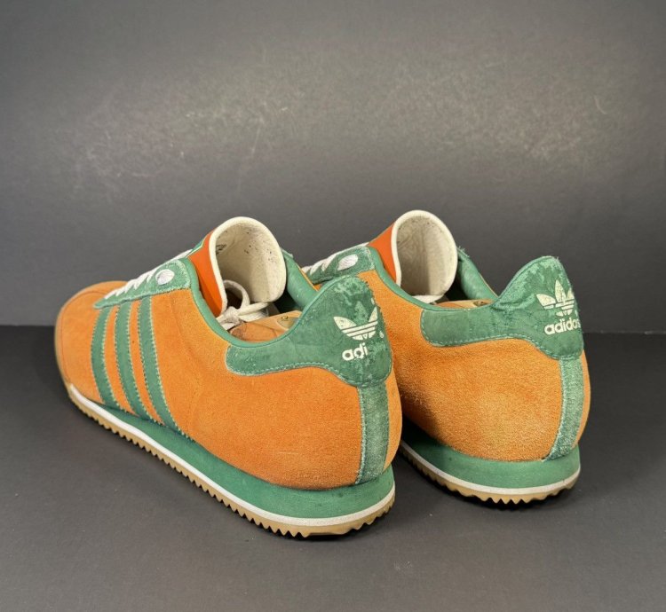 2004 Vintage Adidas Espana 82 Kick Orange Green