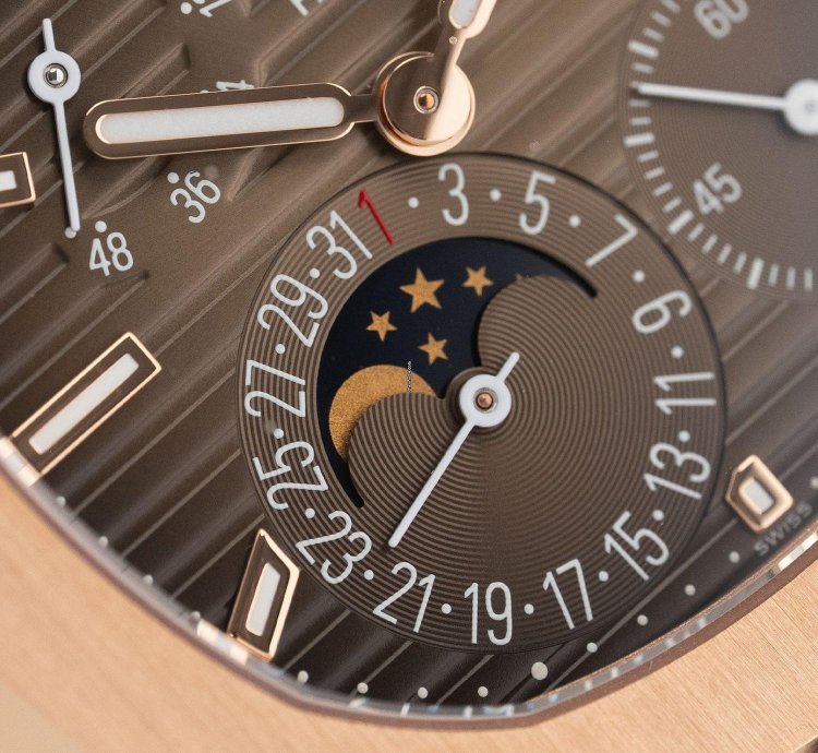 Patek Philippe Nautilus Moonphase Brown Dial 2023 - 5712 1r-001