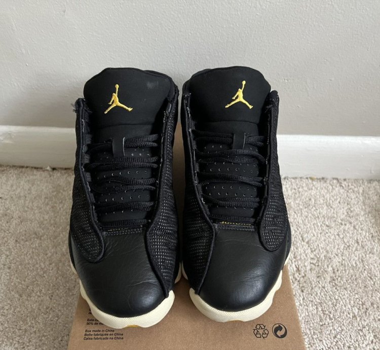 2005 Air Jordan 13 Retro Low Varsity Maize Size 8 310810-001