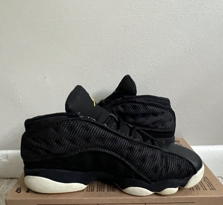 2005 Air Jordan 13 Retro Low Varsity Maize Size 8 310810-001