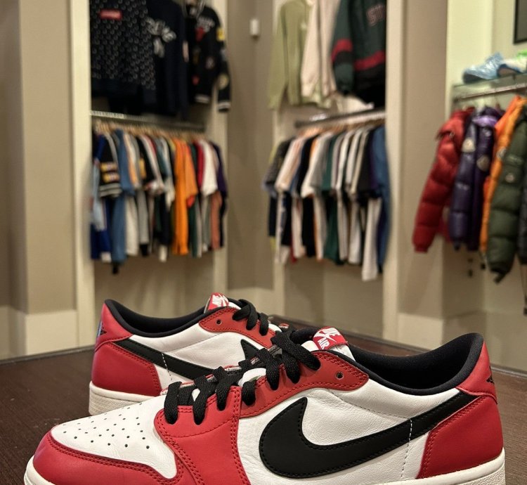 Jordan 1 Retro Low Chicago 2016