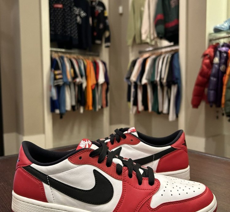Jordan 1 Retro Low Chicago 2016
