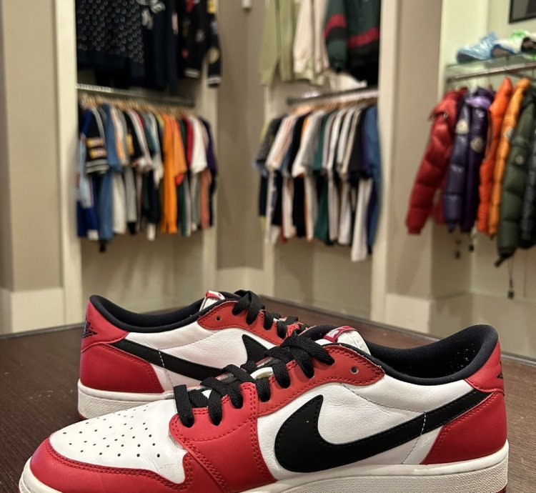 Jordan 1 Retro Low Chicago 2016