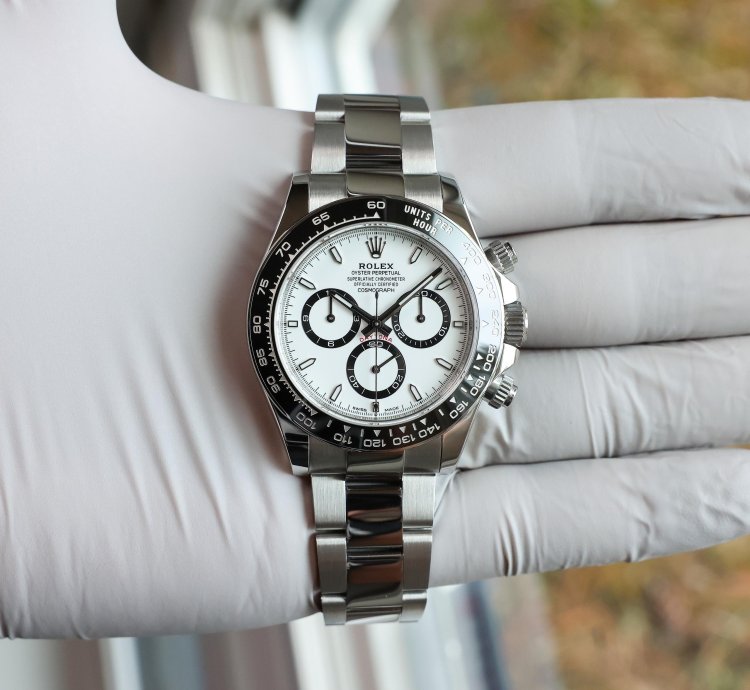 Rolex Daytona New 2025 April 126500ln White Panda Oyster Steel 40 Mm