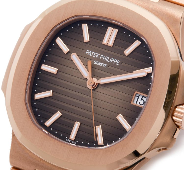 Patek Philippe Nautilus New 330 Cal Movement 18k Rose Gold 5711 1r-001 - Ats-w008163