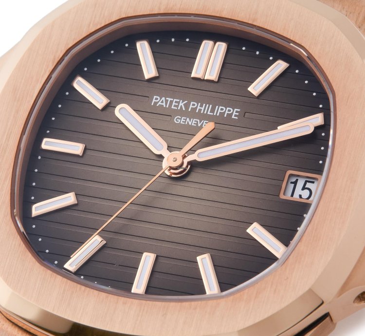 Patek Philippe Nautilus New 330 Cal Movement 18k Rose Gold 5711 1r-001 - Ats-w008163