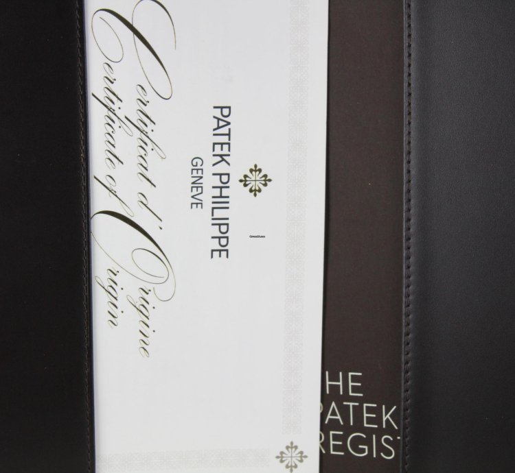 Patek Philippe Nautilus New Caliber 330