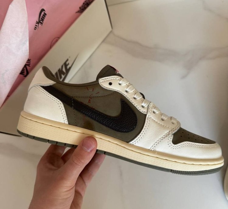 Jordan 1 Retro Low Og Sp Travis Scott Medium Olive