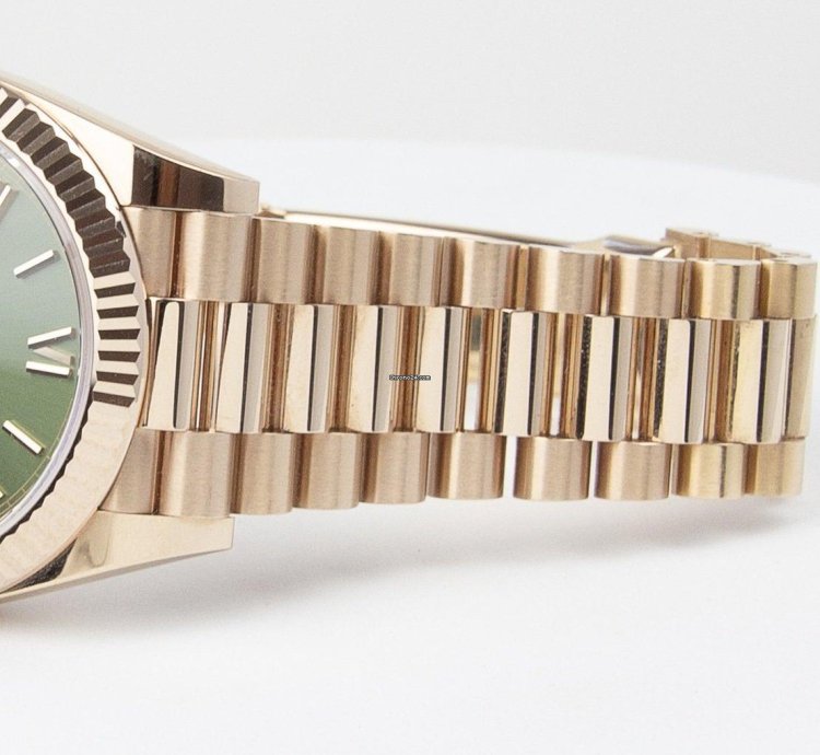 Rolex Day-date 40 Oyster Perpetual Day-date 40 18kt Rose Gold 228235