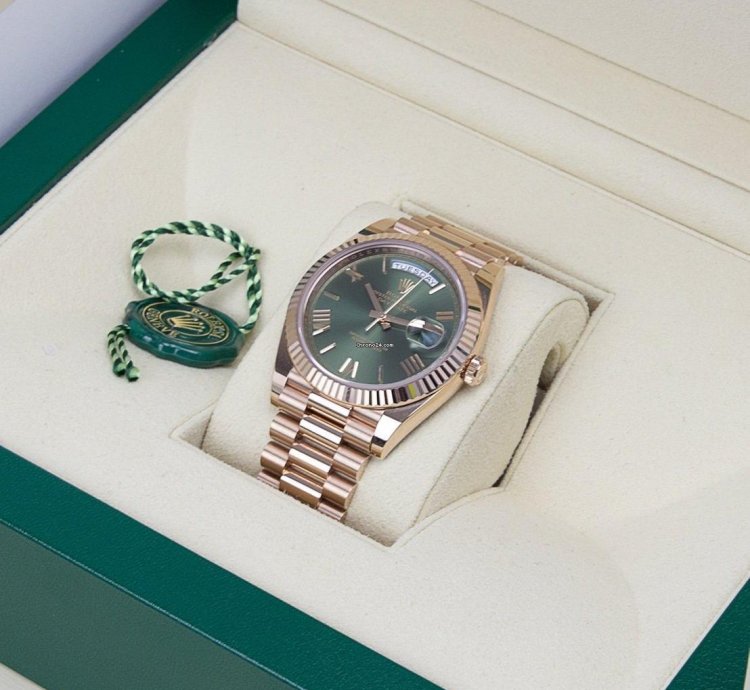 Rolex Day-date 40 Oyster Perpetual Day-date 40 18kt Rose Gold 228235