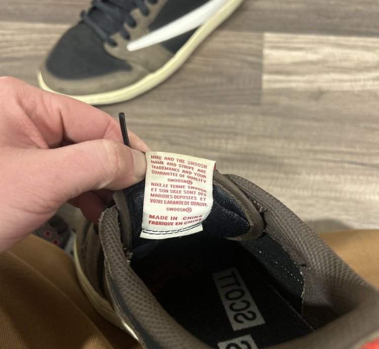 Jordan 1 Retro Low Og Sp Travis Scott Mocha