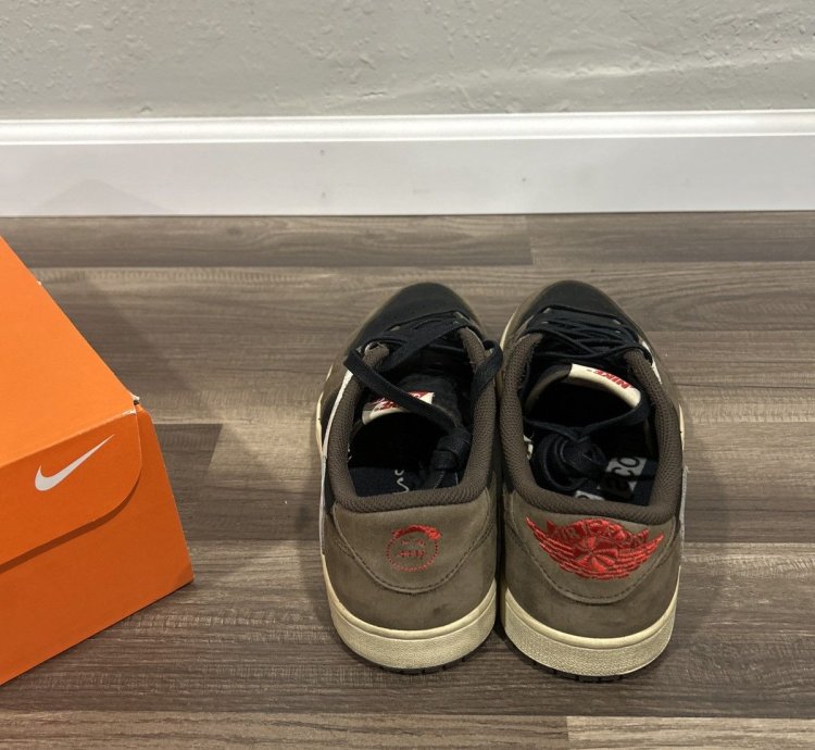 Jordan 1 Retro Low Og Sp Travis Scott Mocha