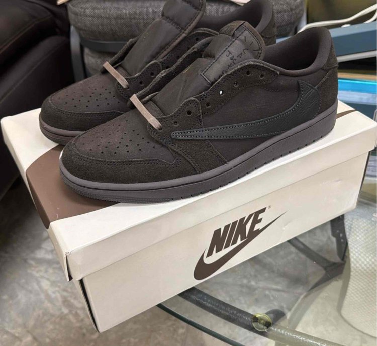 Jordan 1 Retro Low Og Sp Travis Scott Velvet Brown