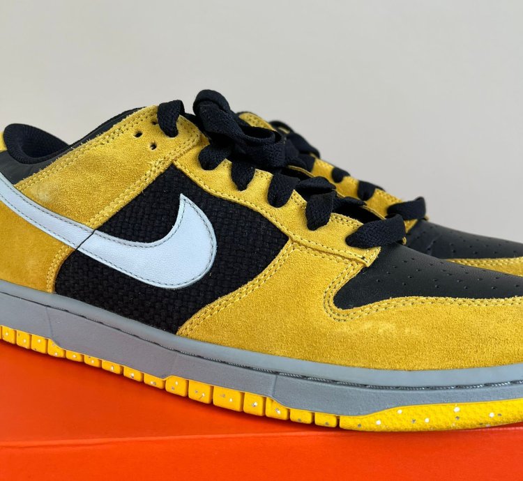 2006 Low Top Dunks In Varsity Maize