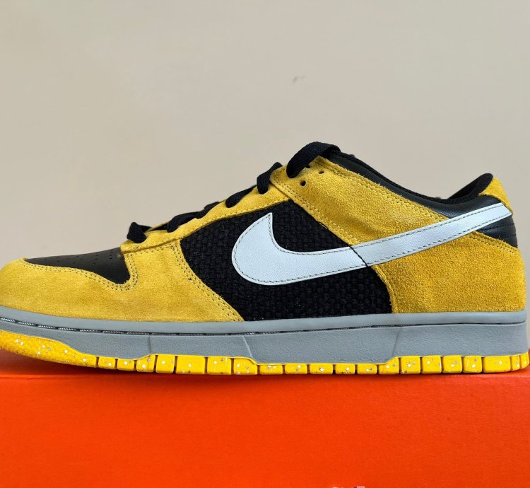2006 Low Top Dunks In Varsity Maize