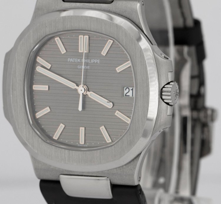 Patek Philippe Nautilus Papers Nautilus Papers Gray White Gold 40mm 5711g-001 Box