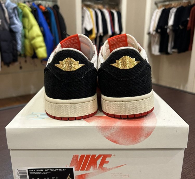 Jordan 1 Retro Low Og Trophy Room Rookie Card Away
