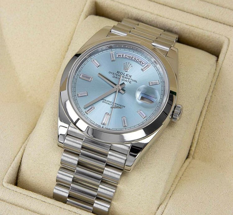 Rolex Day-date 40 Oyster Perpetual Day-date 40 Platinum Factory Baguette Diamonds 228206