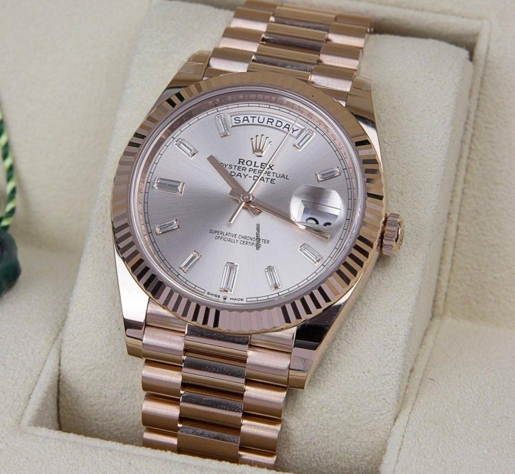 Rolex Day-date 40 Oyster Perpetual Day-date 40 Sundust Factory Baguette Diamonds 18kt Everose Gold 228235