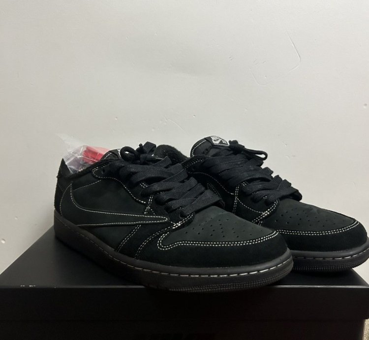 Jordan 1 Retro Travis Scott Black Phantom