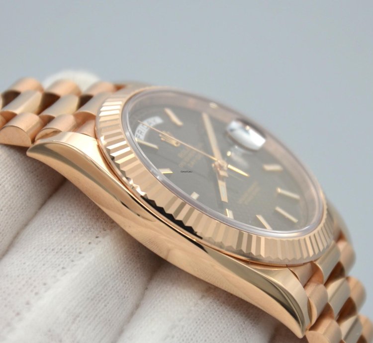 Rolex Day-date 40 Oyster Perpetual Daydate 40mm Pink Gold 228235 Chodmip