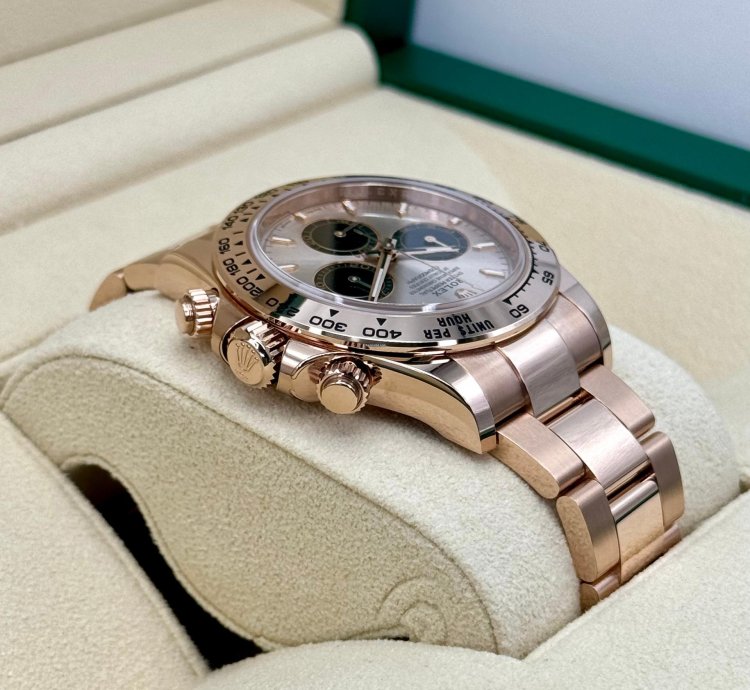 Rolex Daytona New 2025 Daytona 40mm 126505 Rose Gold Sundust Dial