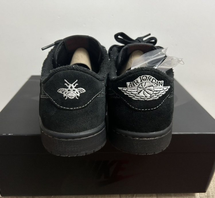 Jordan 1 Retro Travis Scott Black Phantom