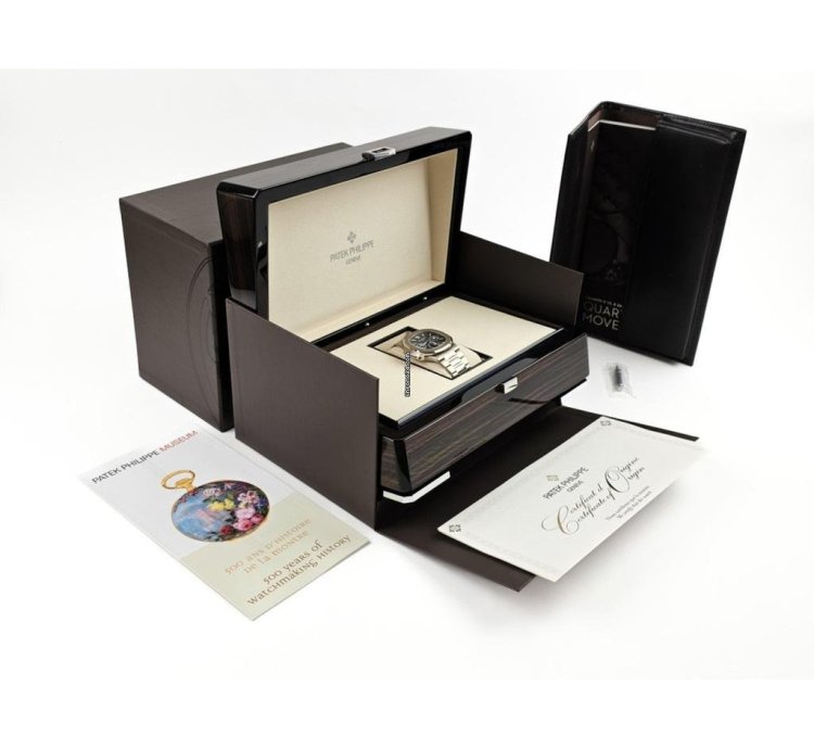Patek Philippe Nautilus Perpetual Calendar 40 White Gold Blue 2020 Box Papers