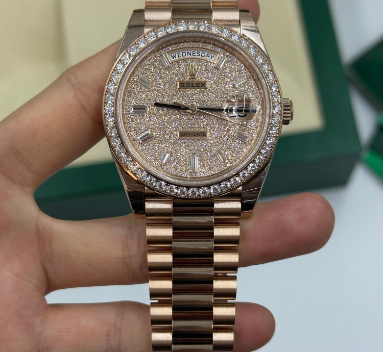 Rolex Day-date 40 Pav Diamond Bezel