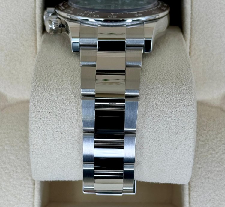 Rolex Daytona New 2025 Daytona 40mm 126506 Platinum Ice Blue Diamond Baguette Dial