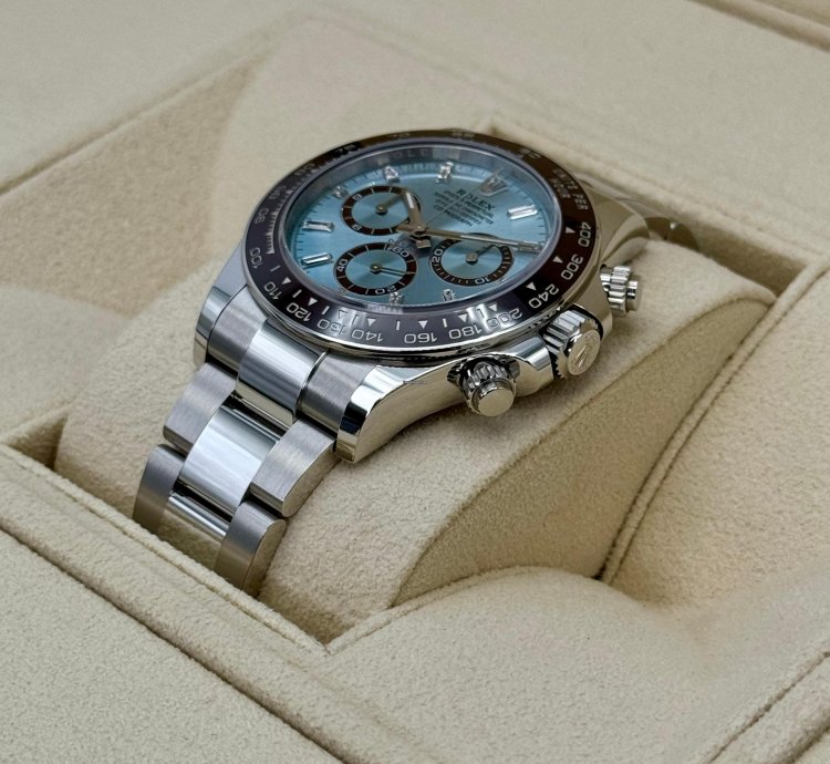 Rolex Daytona New 2025 Daytona 40mm 126506 Platinum Ice Blue Diamond Baguette Dial