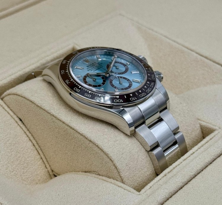 Rolex Daytona New 2025 Daytona 40mm 126506 Platinum Ice Blue Diamond Baguette Dial