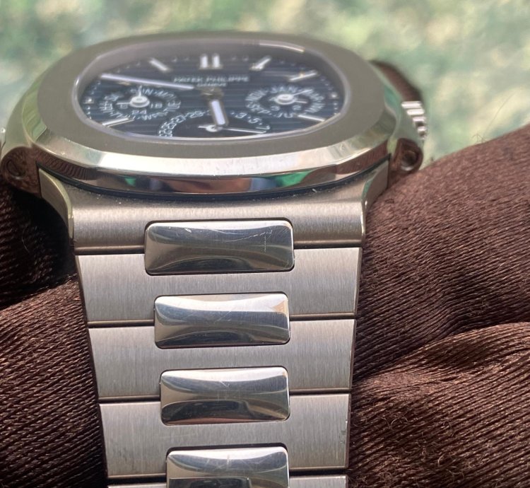 Patek Philippe Nautilus Perpetual Calendar 5740 White Gold Blue