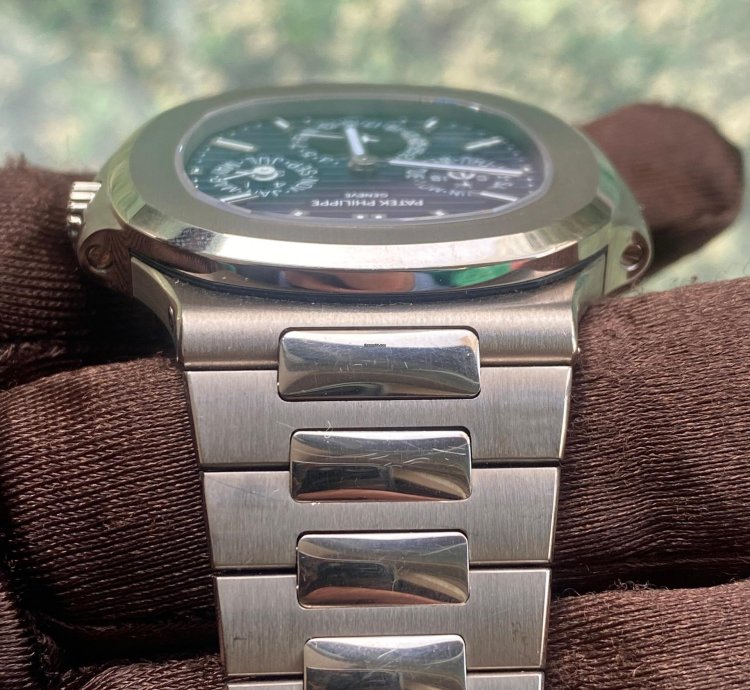Patek Philippe Nautilus Perpetual Calendar 5740 White Gold Blue