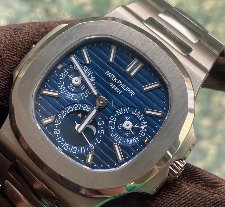 Patek Philippe Nautilus Perpetual Calendar 5740 White Gold Blue